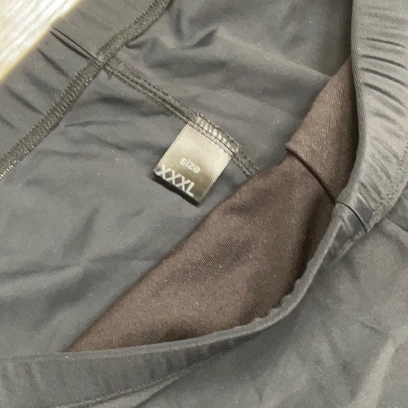 Women’s plus size Swimsuit - Picture 7 of 7